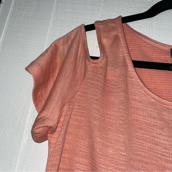 Ninety clothing cold shoulder top Women’s size  small flutter short sleeve new - Picture 5 of 9